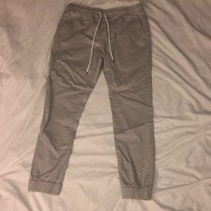 Joggers with tapered cut